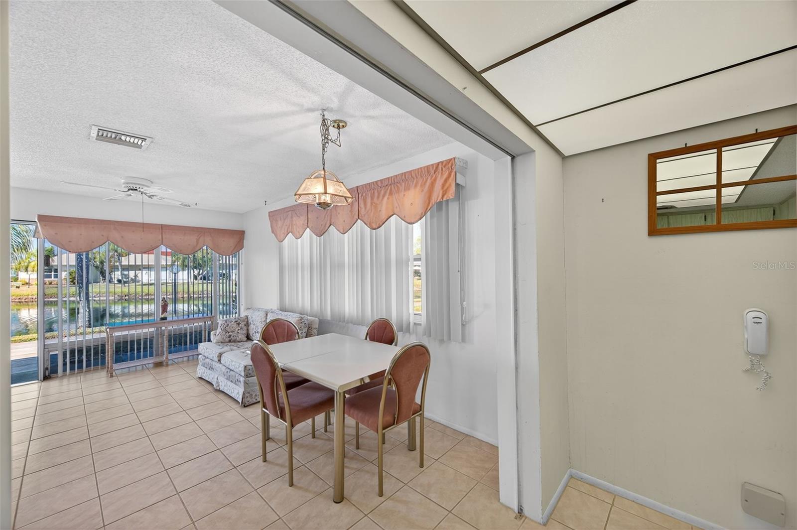 Image 9 of 31 For 4328 Tahitian Gardens Circle E