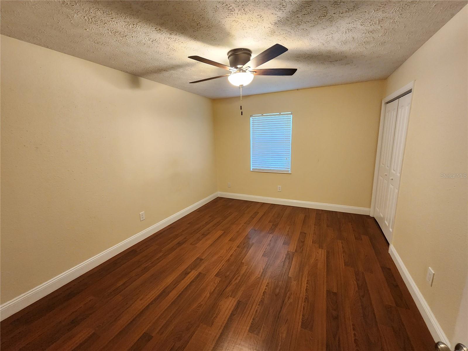 Image 14 of 21 For 2403 Stonehill Avenue