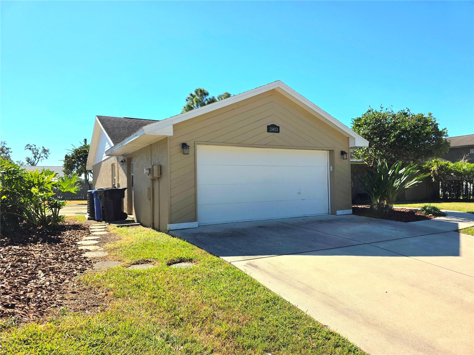 Image 2 of 21 For 2403 Stonehill Avenue