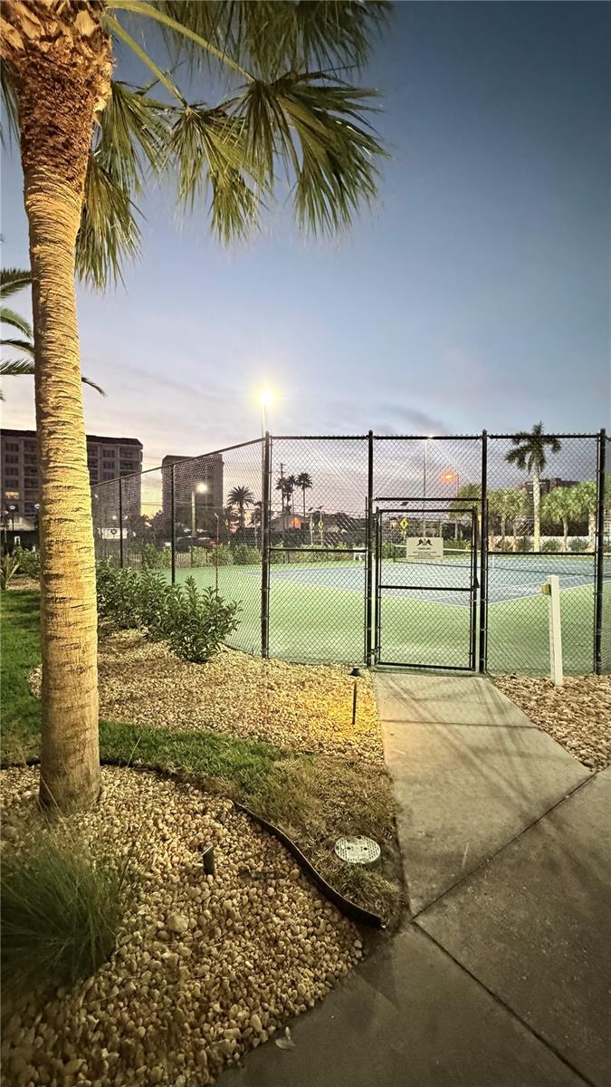 Image 63 of 66 For 17735 Gulf Boulevard 304