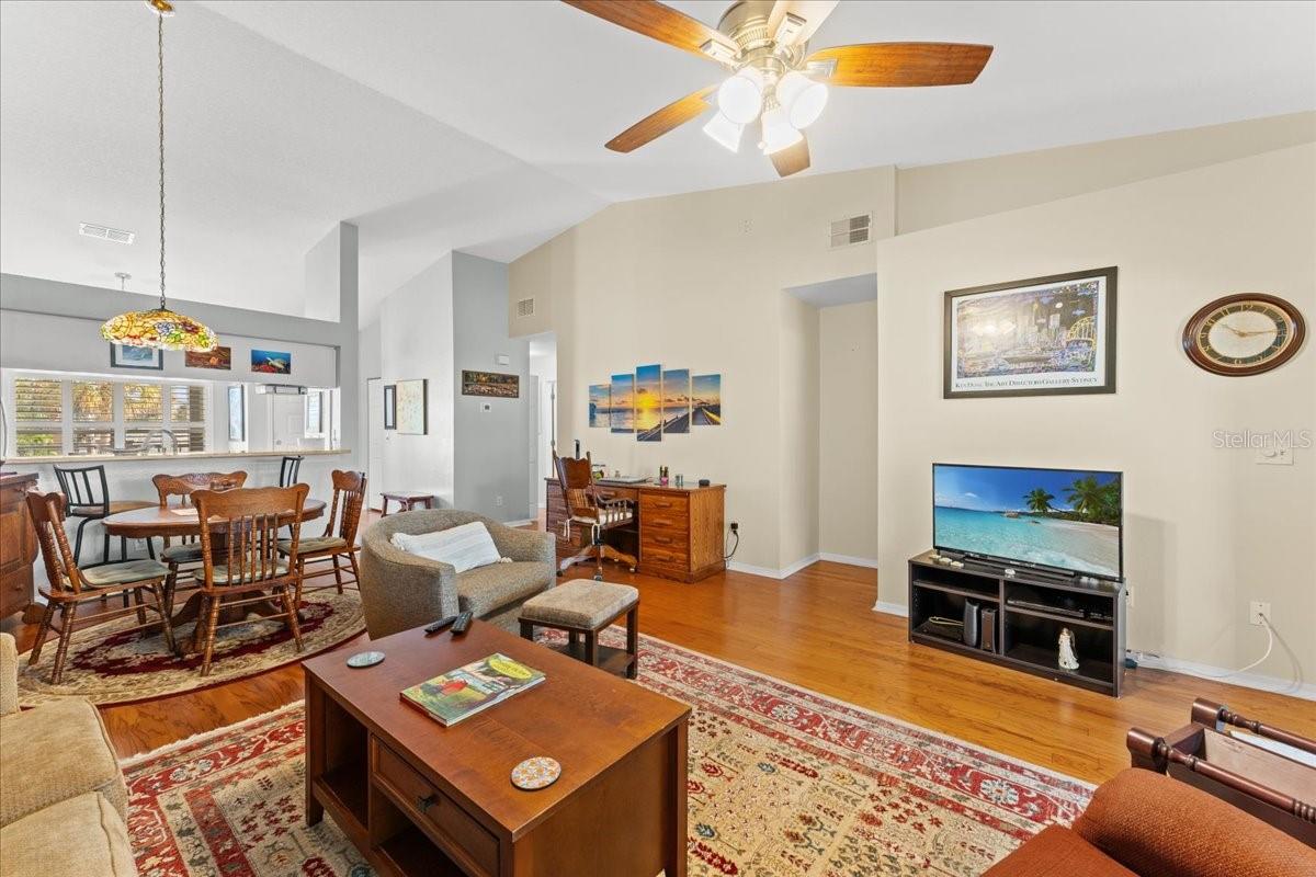 Image 14 of 54 For 14460 Marina Way 18