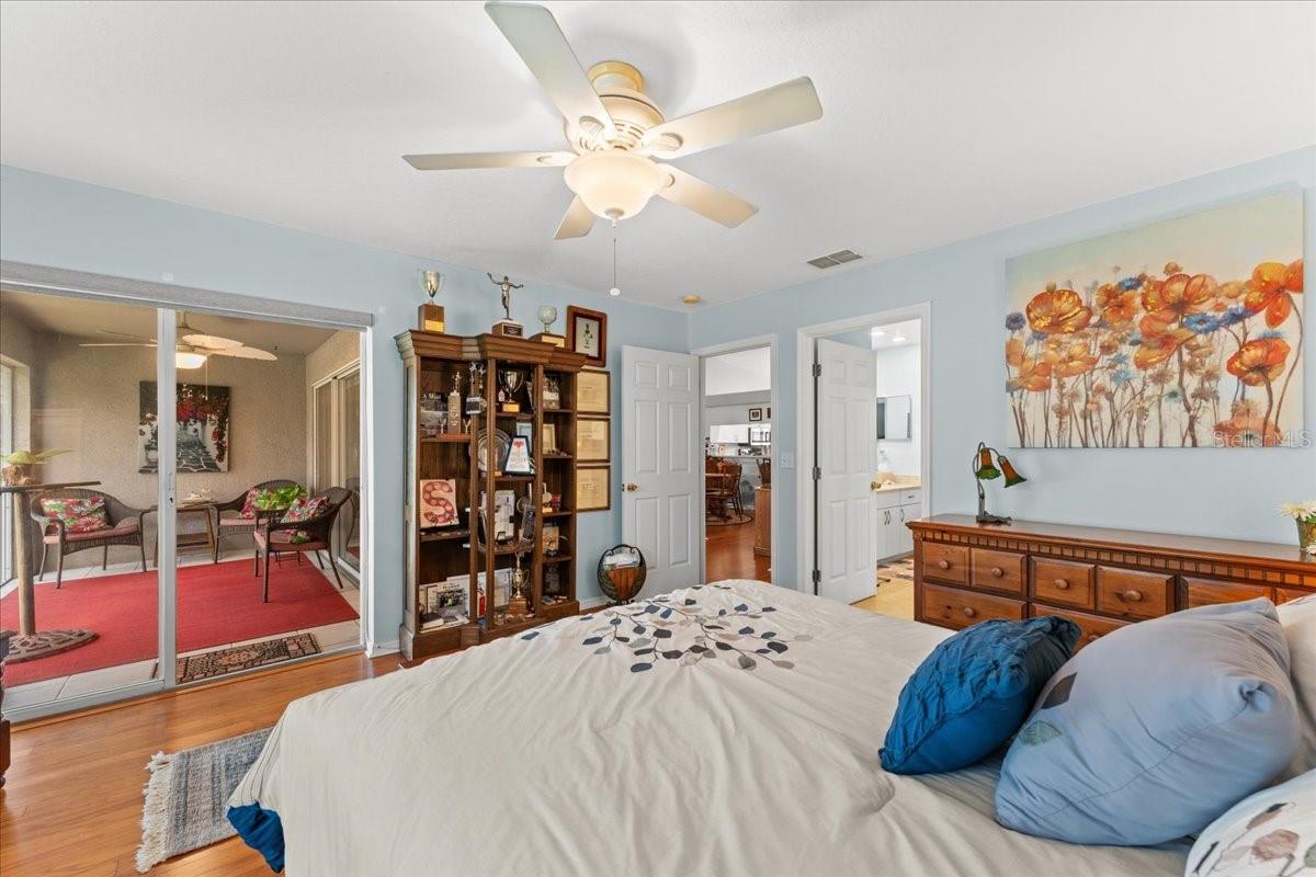 Image 28 of 54 For 14460 Marina Way 18