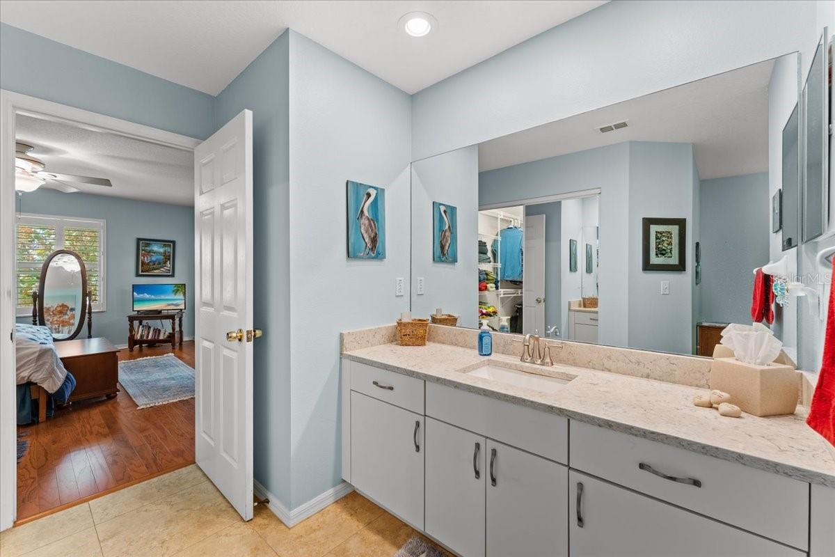 Image 32 of 54 For 14460 Marina Way 18