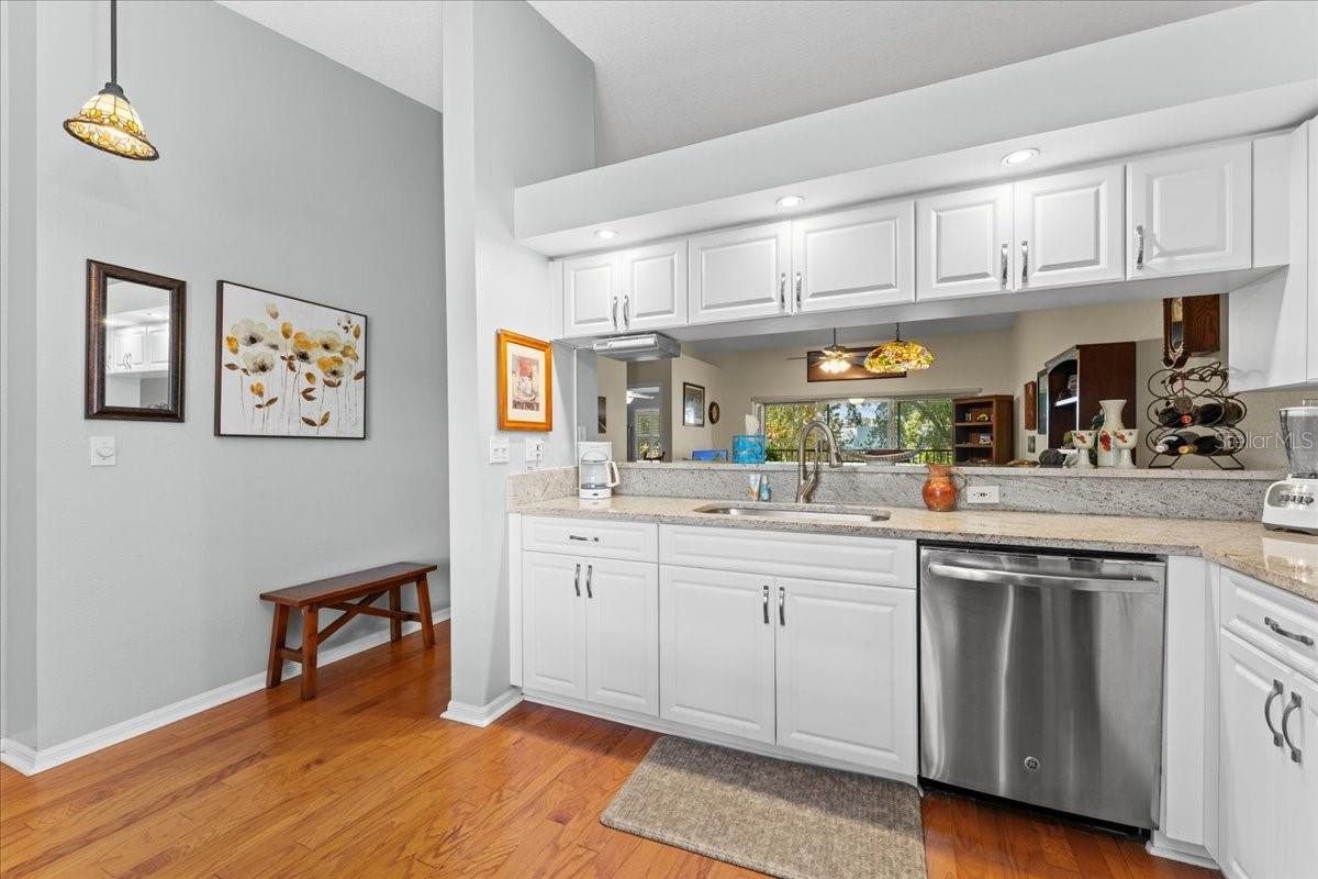 Image 7 of 54 For 14460 Marina Way 18