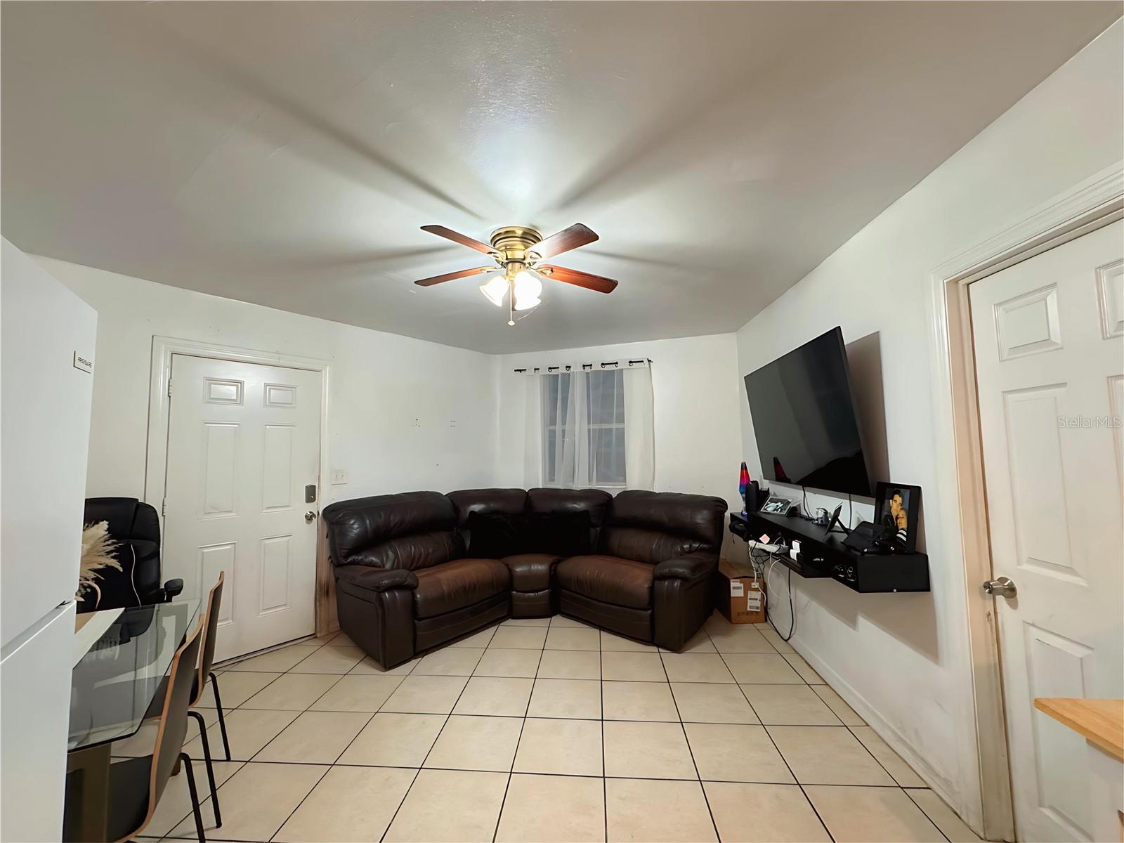 Image 35 of 38 For 6207 Manhattan Avenue