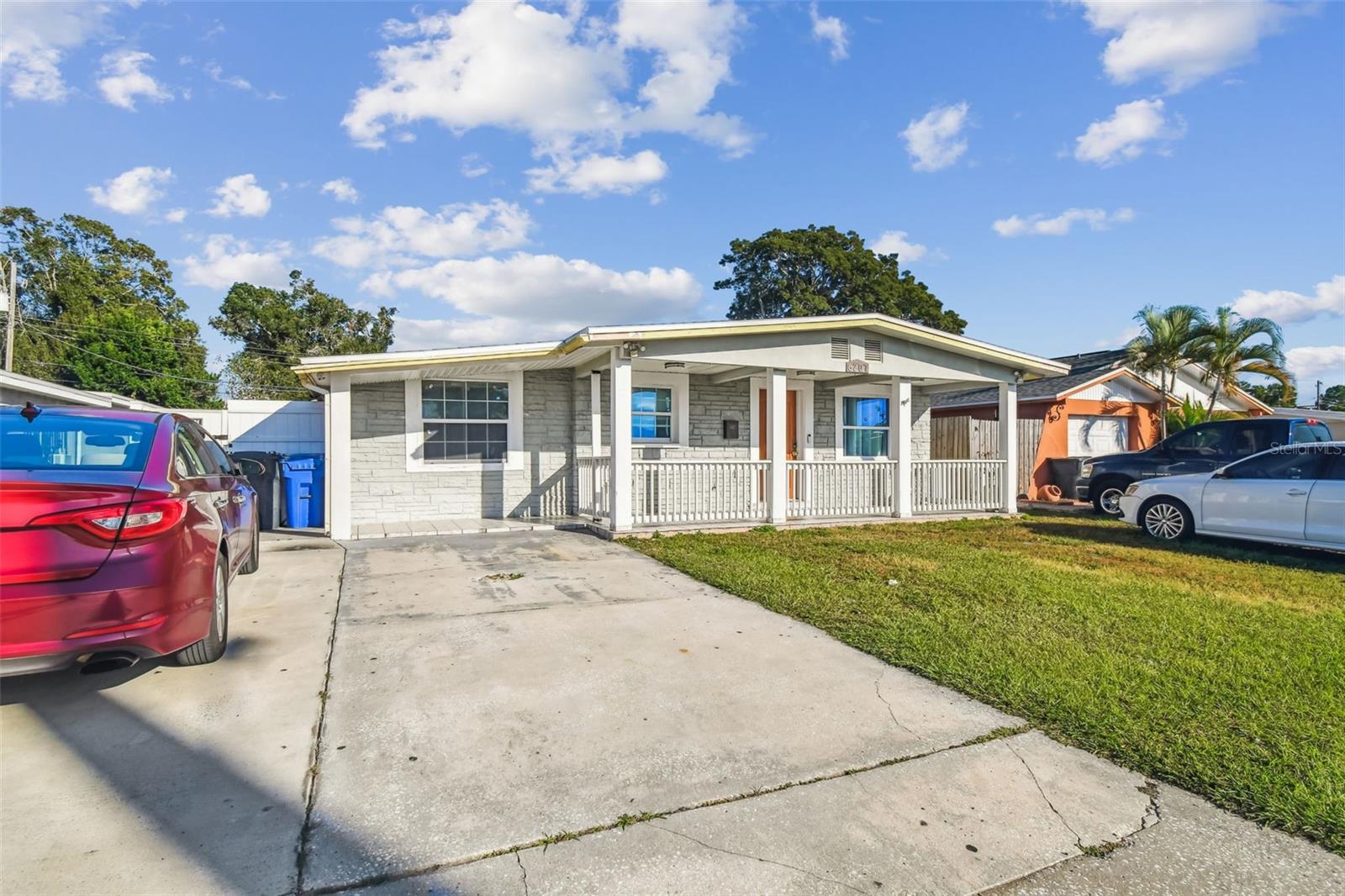 Image 5 of 38 For 6207 Manhattan Avenue