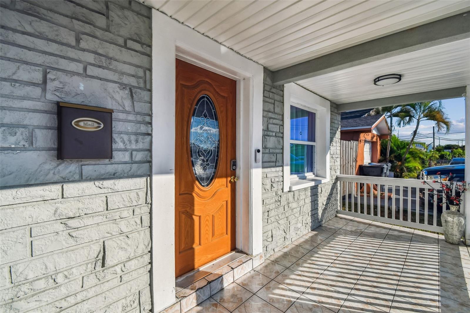 Image 7 of 38 For 6207 Manhattan Avenue