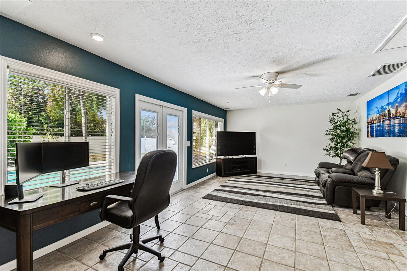 Image 22 of 48 For 5426 Pentail Circle