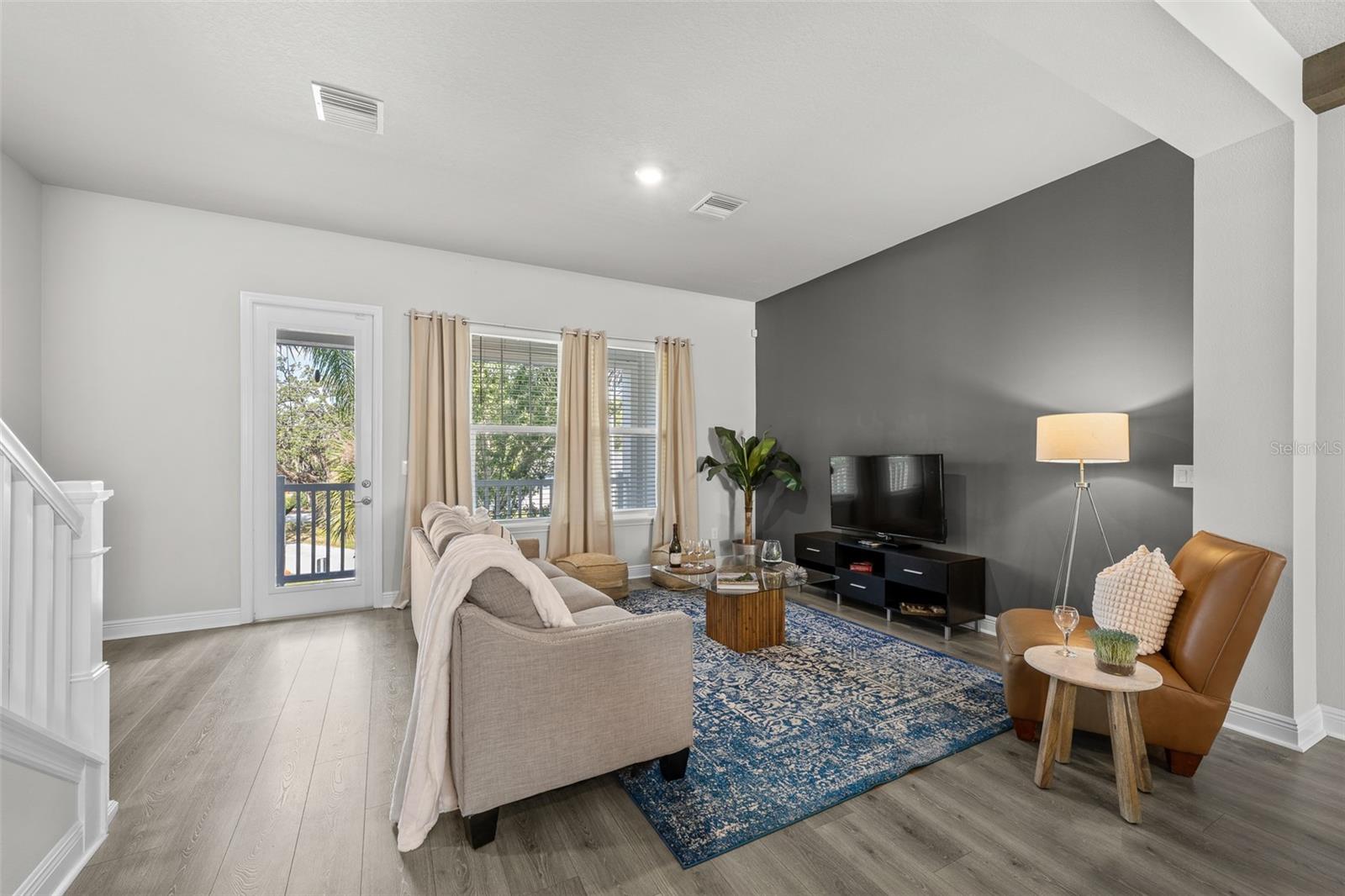 Image 13 of 37 For 2602 Cleveland Street 3