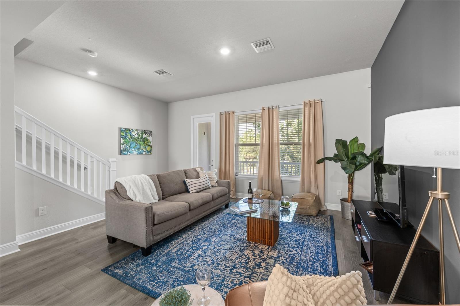 Image 15 of 37 For 2602 Cleveland Street 3