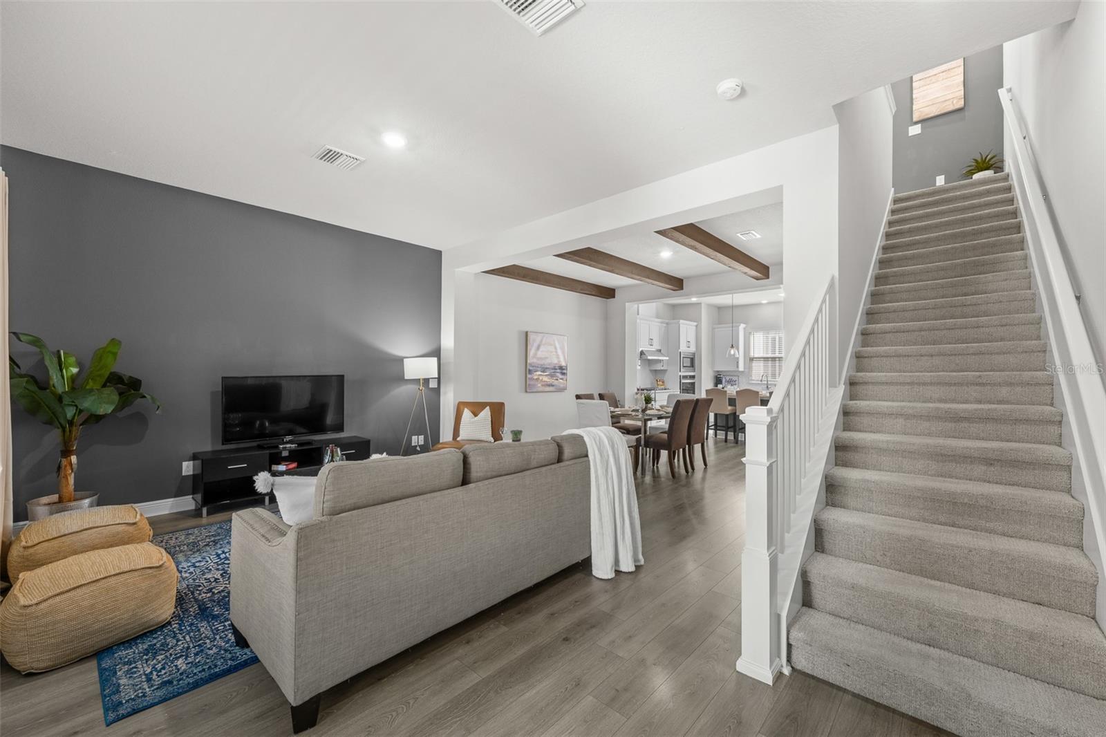 Image 16 of 37 For 2602 Cleveland Street 3