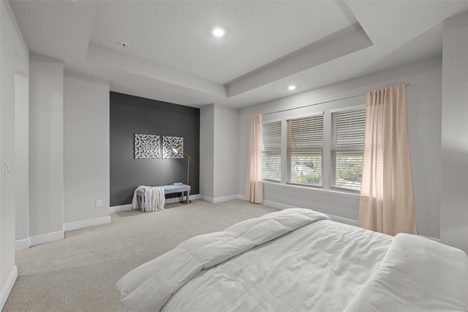 Image 19 of 37 For 2602 Cleveland Street 3