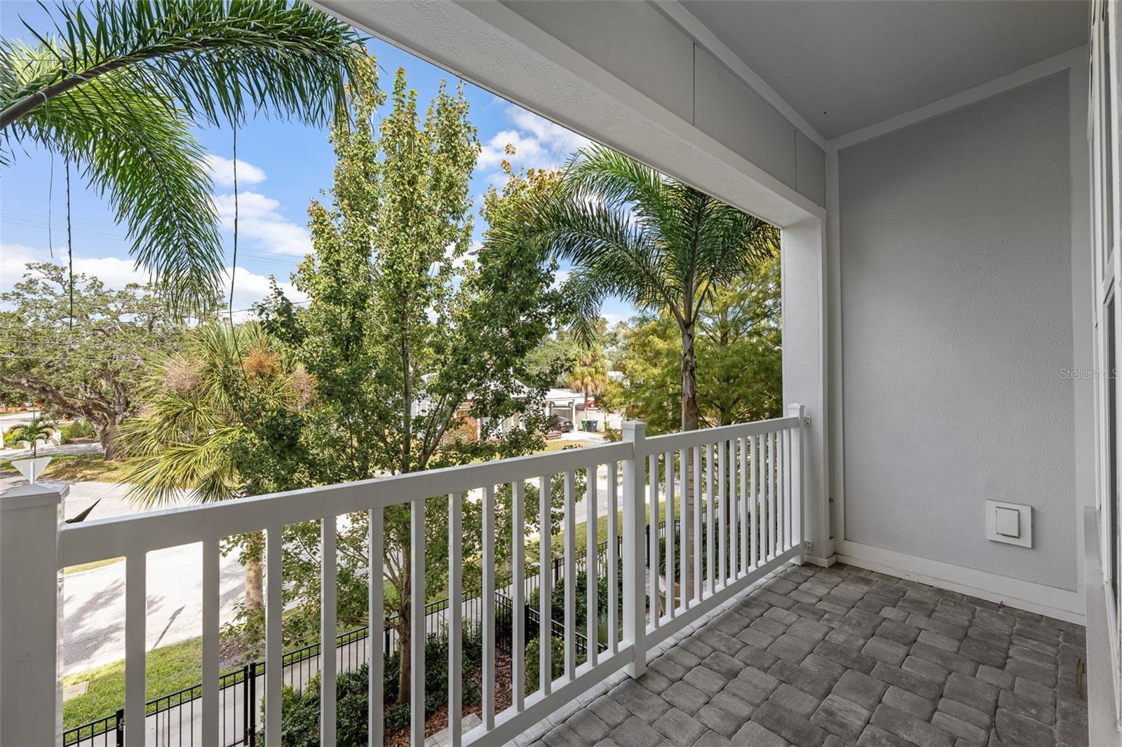 Image 32 of 37 For 2602 Cleveland Street 3