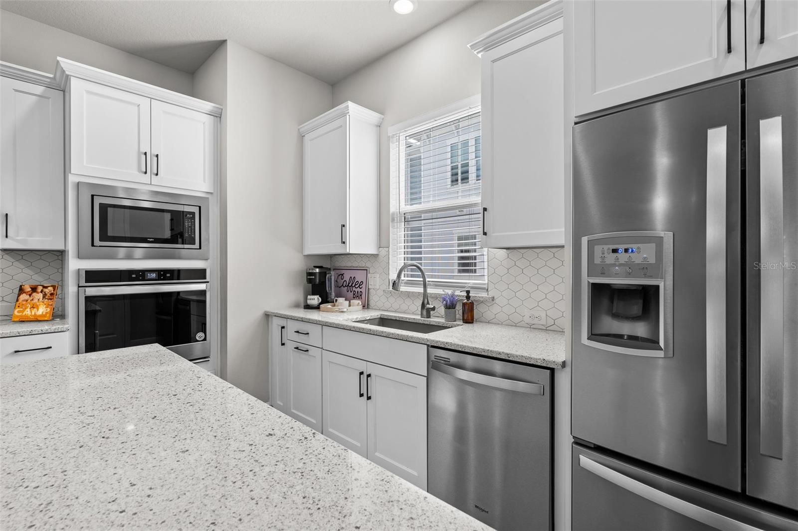 Image 9 of 37 For 2602 Cleveland Street 3