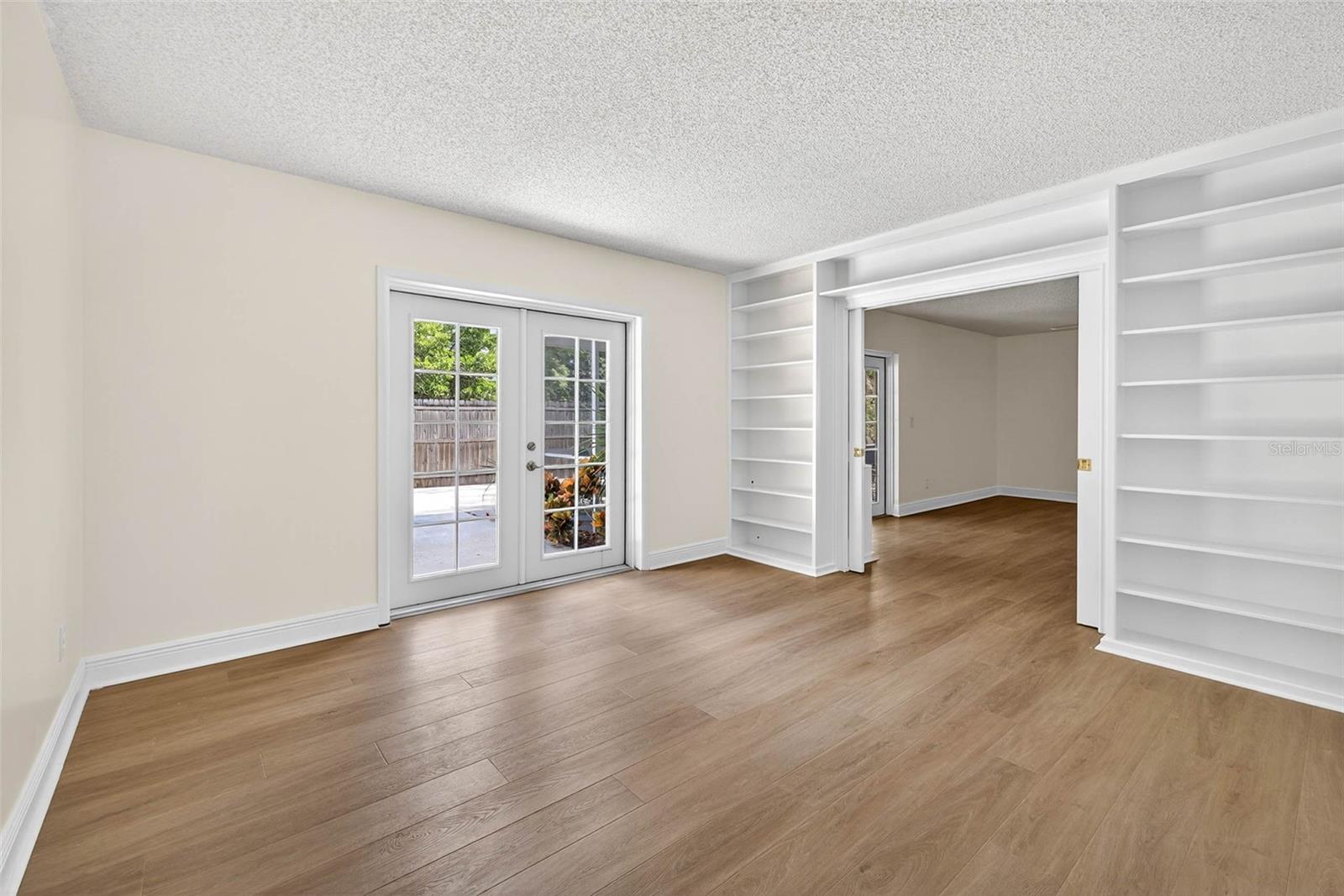 Image 14 of 55 For 11009 Cinderlane Place