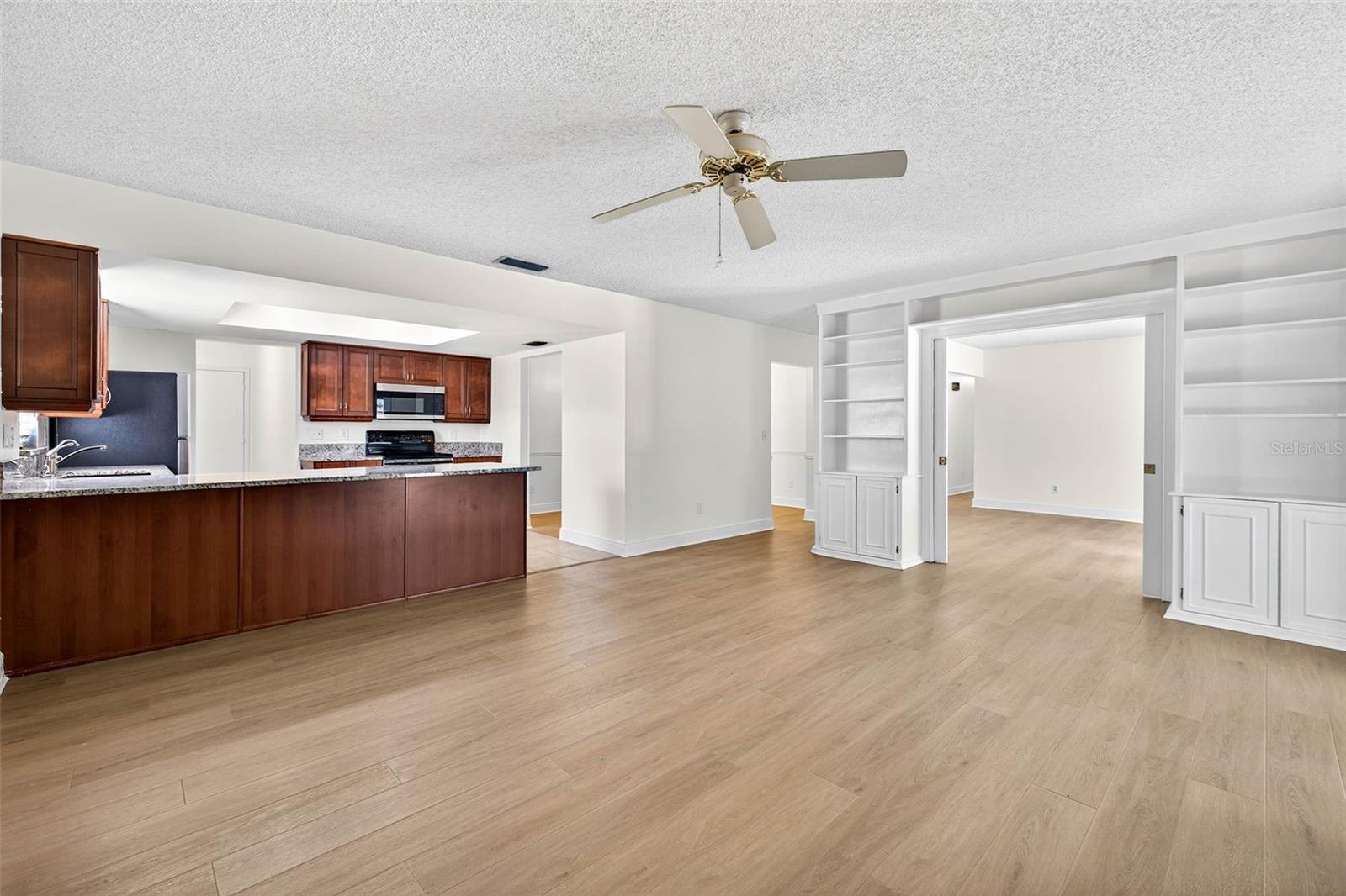 Image 21 of 55 For 11009 Cinderlane Place