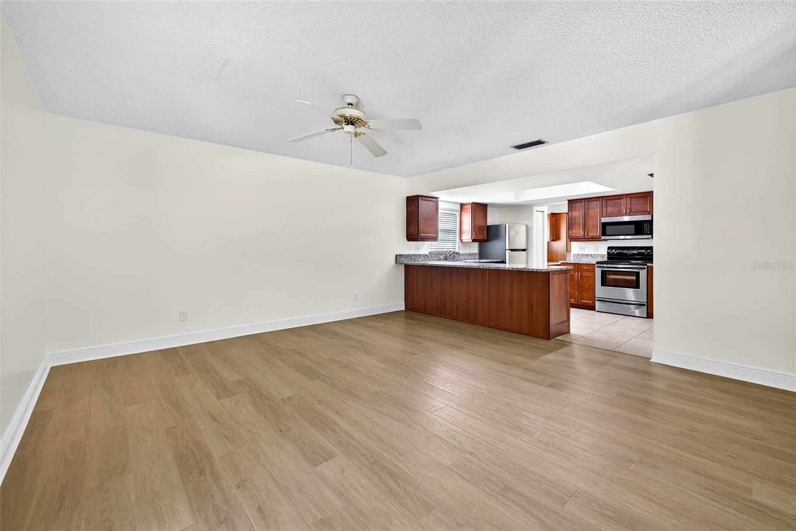 Image 22 of 55 For 11009 Cinderlane Place