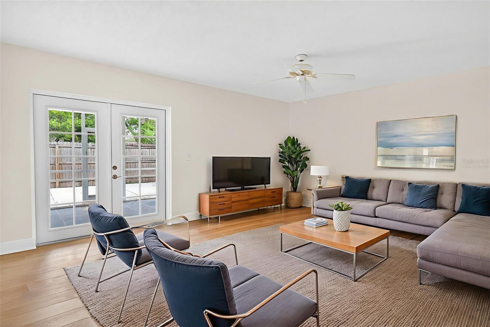 Image 3 of 55 For 11009 Cinderlane Place