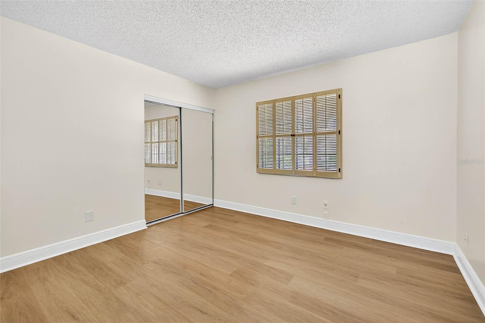 Image 33 of 55 For 11009 Cinderlane Place