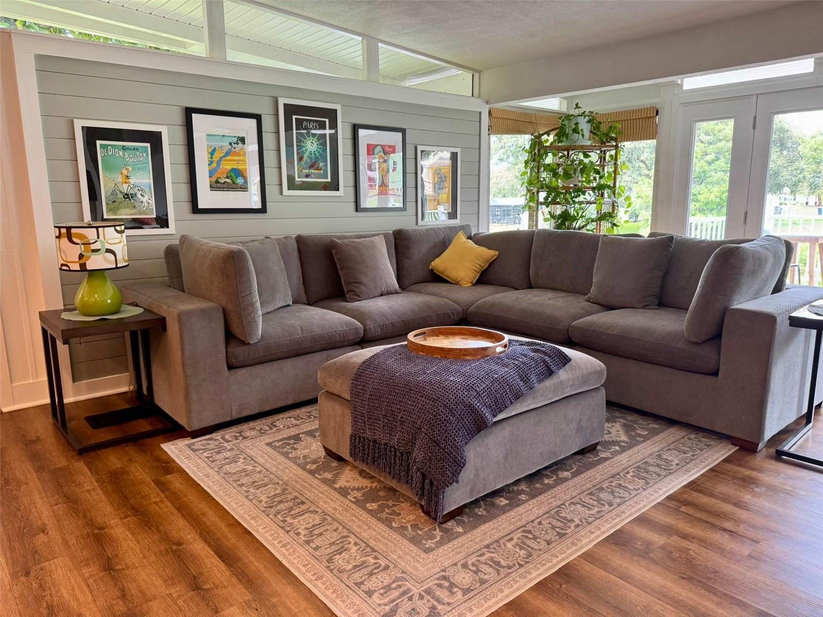 Image 15 of 43 For 3012 Grand View Avenue