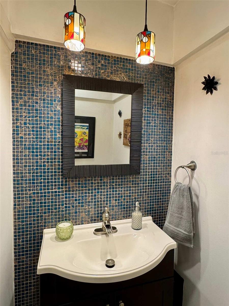 Image 17 of 43 For 3012 Grand View Avenue