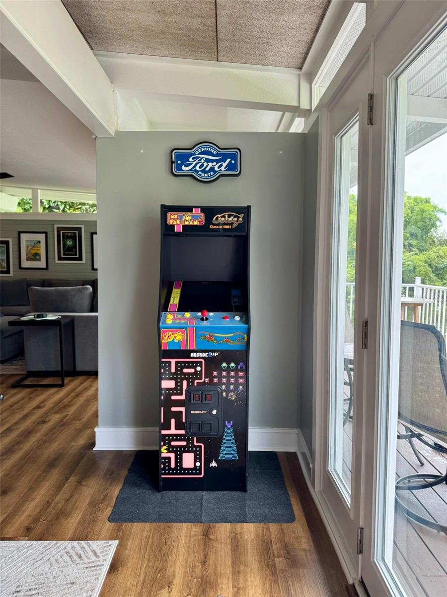 Image 18 of 43 For 3012 Grand View Avenue