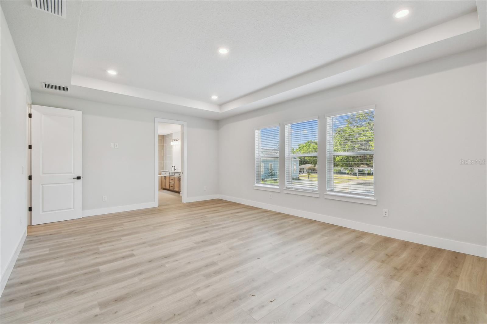 Image 8 of 8 For 3614 De Leon Street