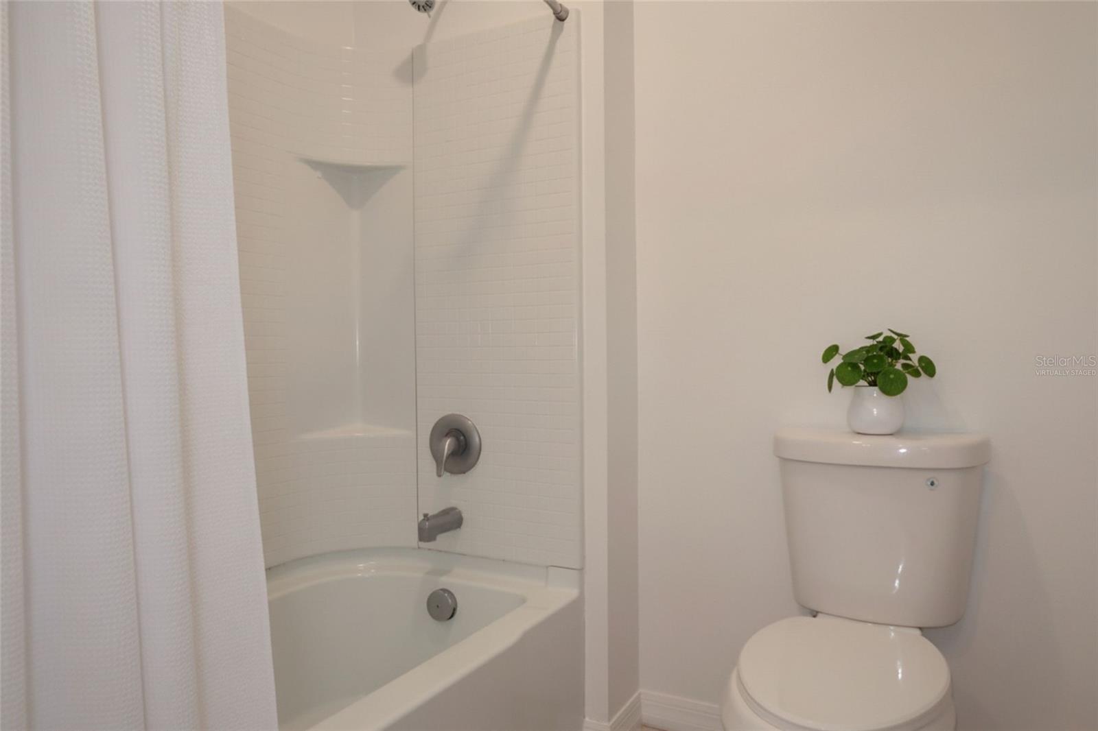 Image 13 of 51 For 3228 Country Walk Club Circle