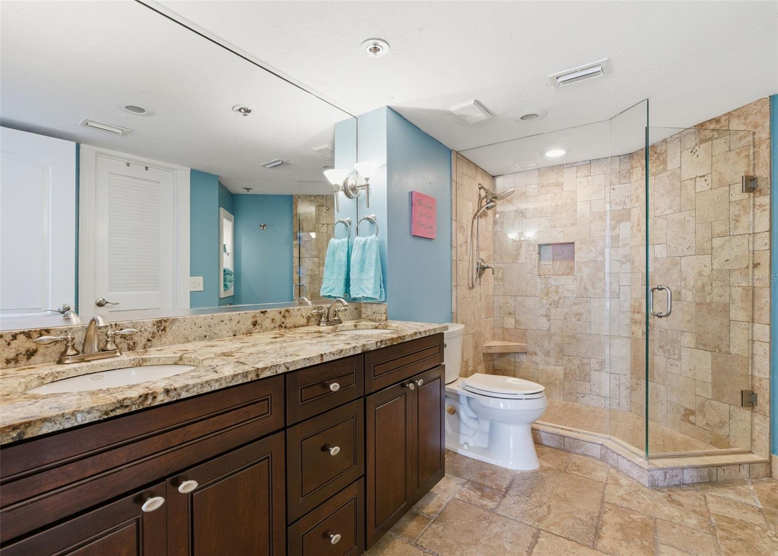 Image 22 of 44 For 6265 Sun Boulevard 1204