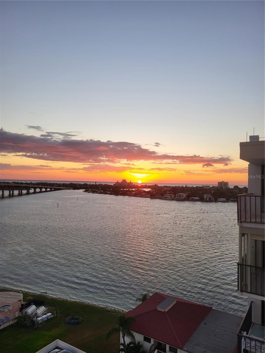 Image 43 of 44 For 6265 Sun Boulevard 1204