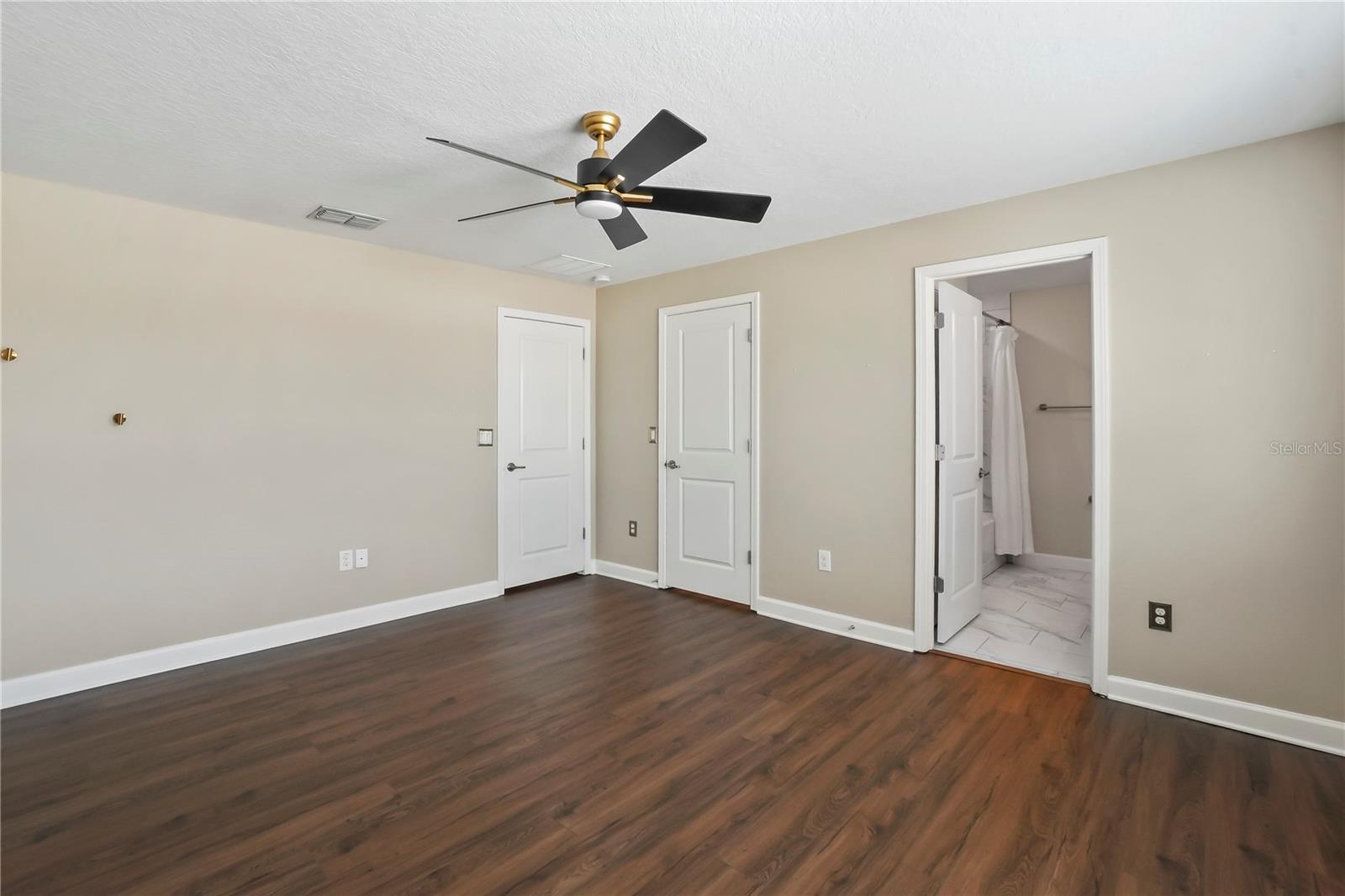 Image 22 of 36 For 717 Rome Avenue