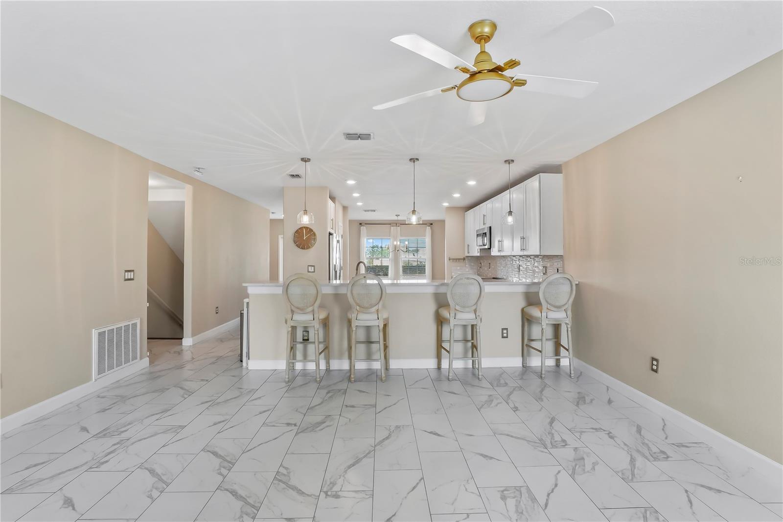 Image 9 of 36 For 717 Rome Avenue