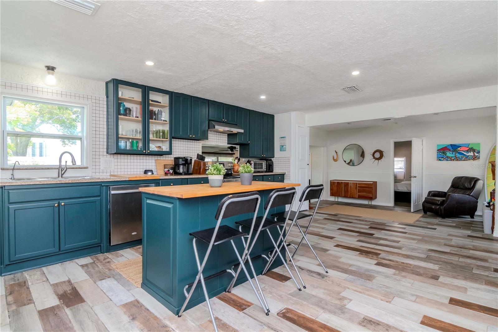 Image 7 of 26 For 1528 River Shore Way