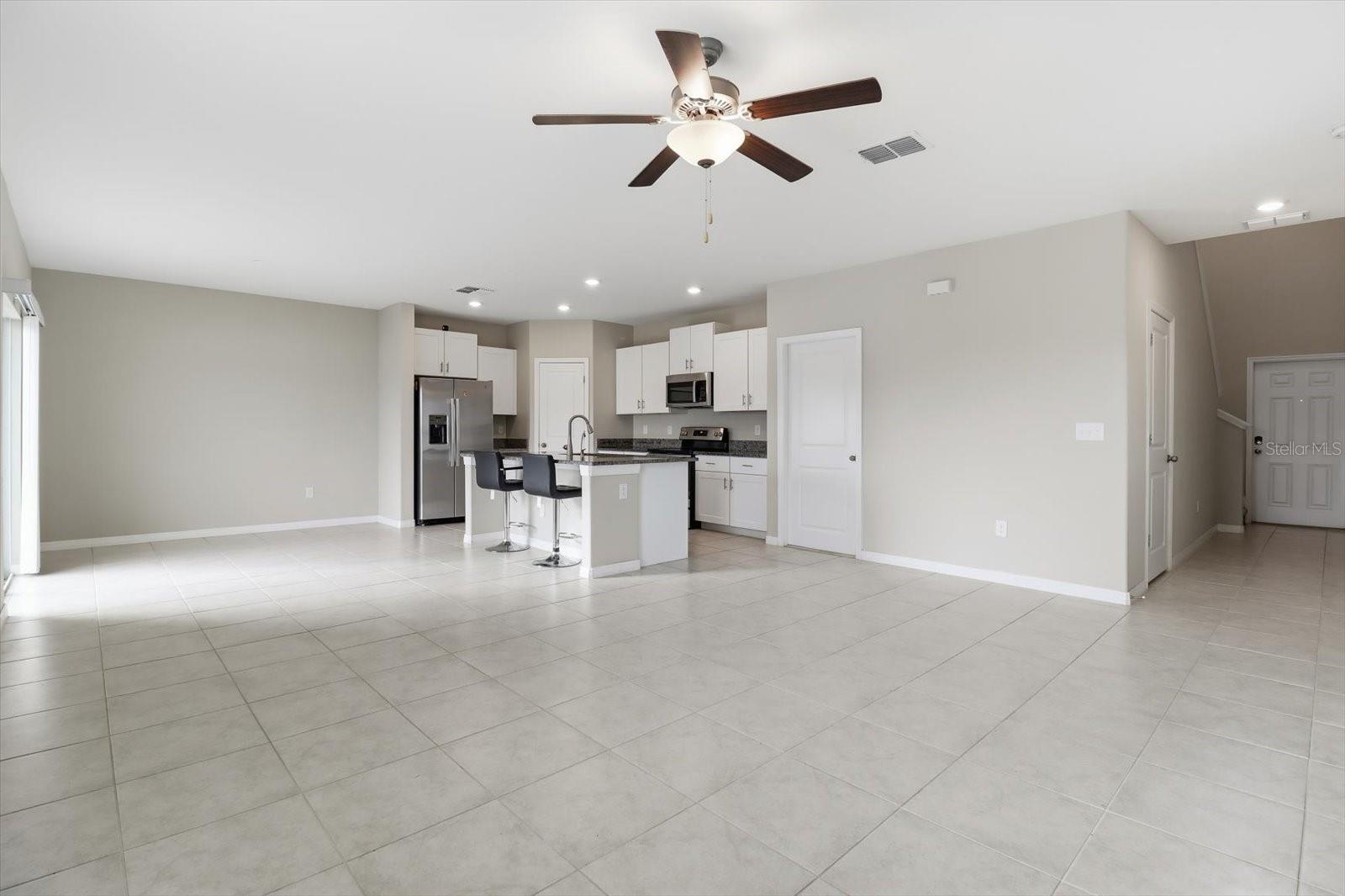 Image 15 of 49 For 675 Argyll Drive