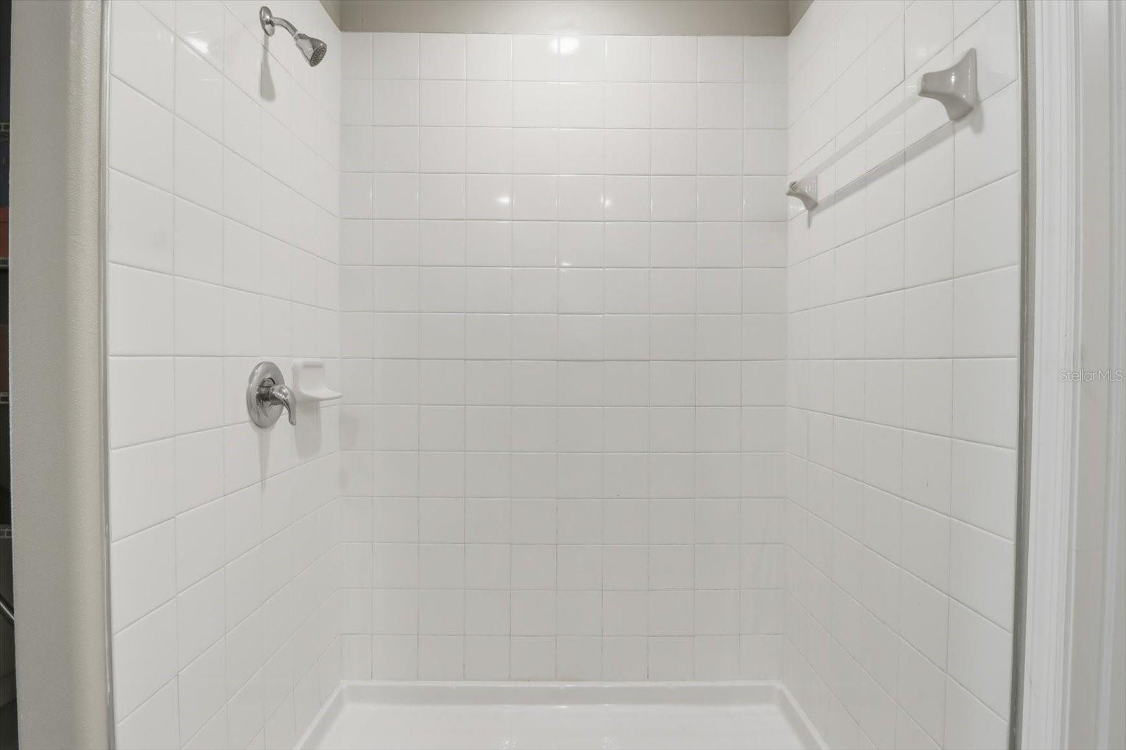 Image 25 of 49 For 675 Argyll Drive