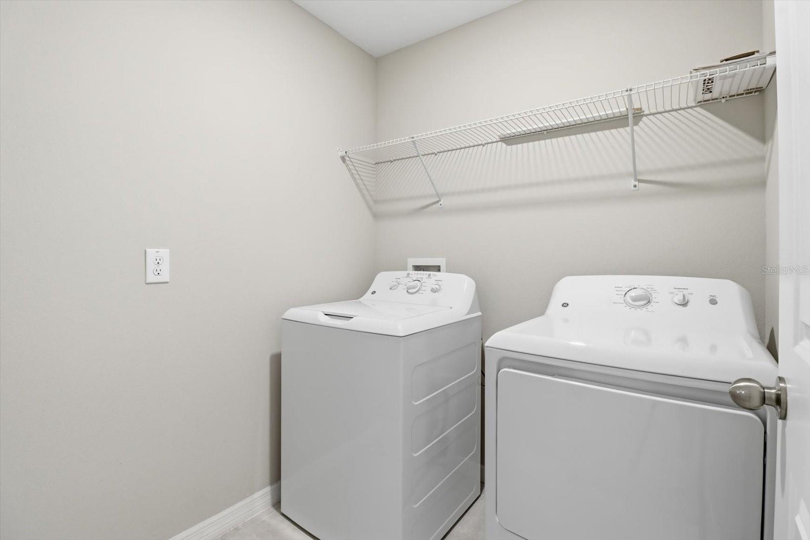 Image 28 of 49 For 675 Argyll Drive