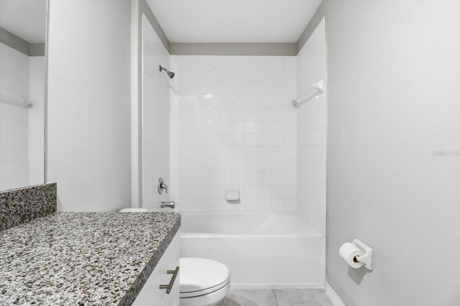 Image 32 of 49 For 675 Argyll Drive