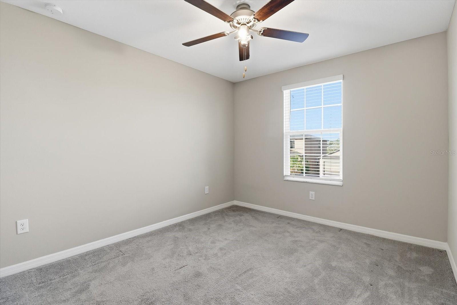 Image 35 of 49 For 675 Argyll Drive