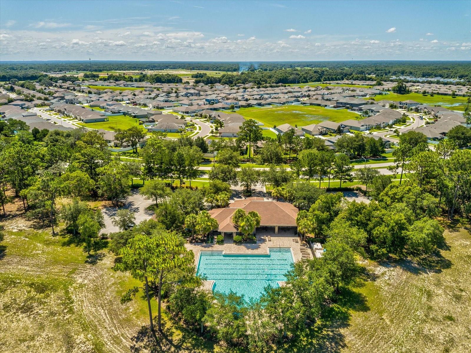 Image 4 of 49 For 675 Argyll Drive