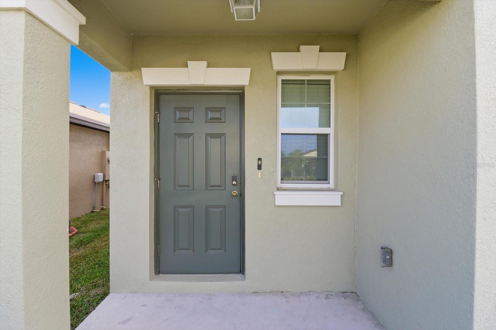 Image 7 of 49 For 675 Argyll Drive