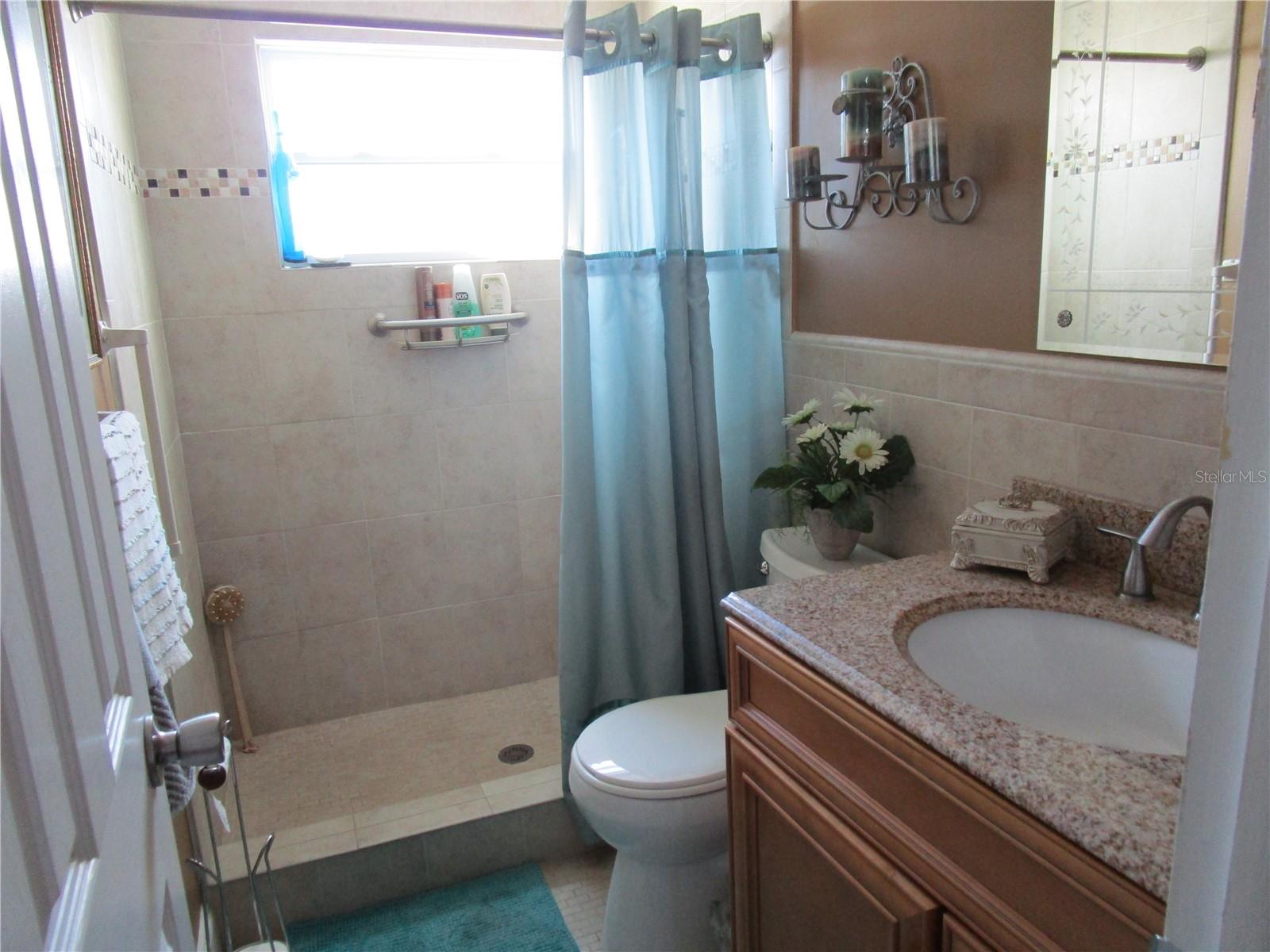 Image 22 of 37 For 5850 18th Street N 8