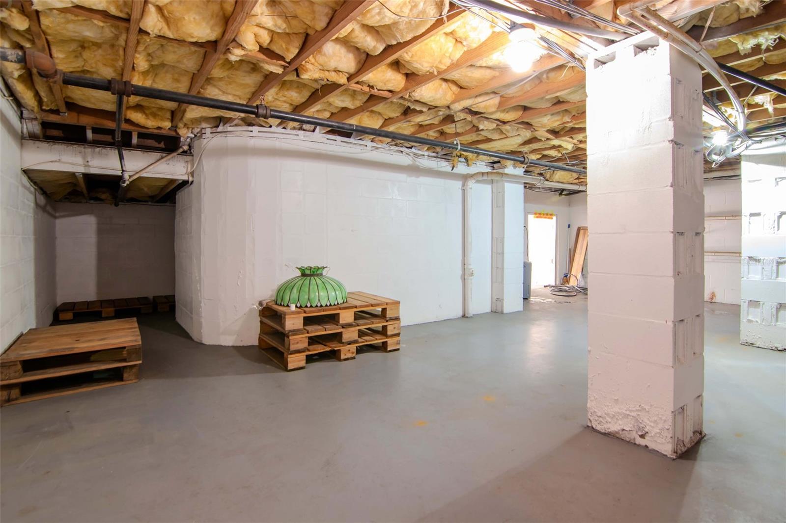 Image 25 of 28 For 5001 Pilgrims Path Way C