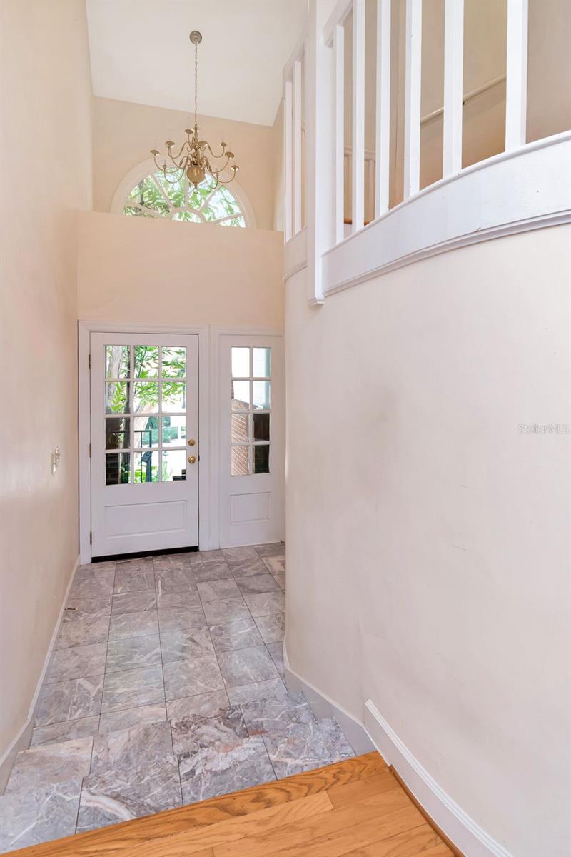 Image 5 of 28 For 5001 Pilgrims Path Way C