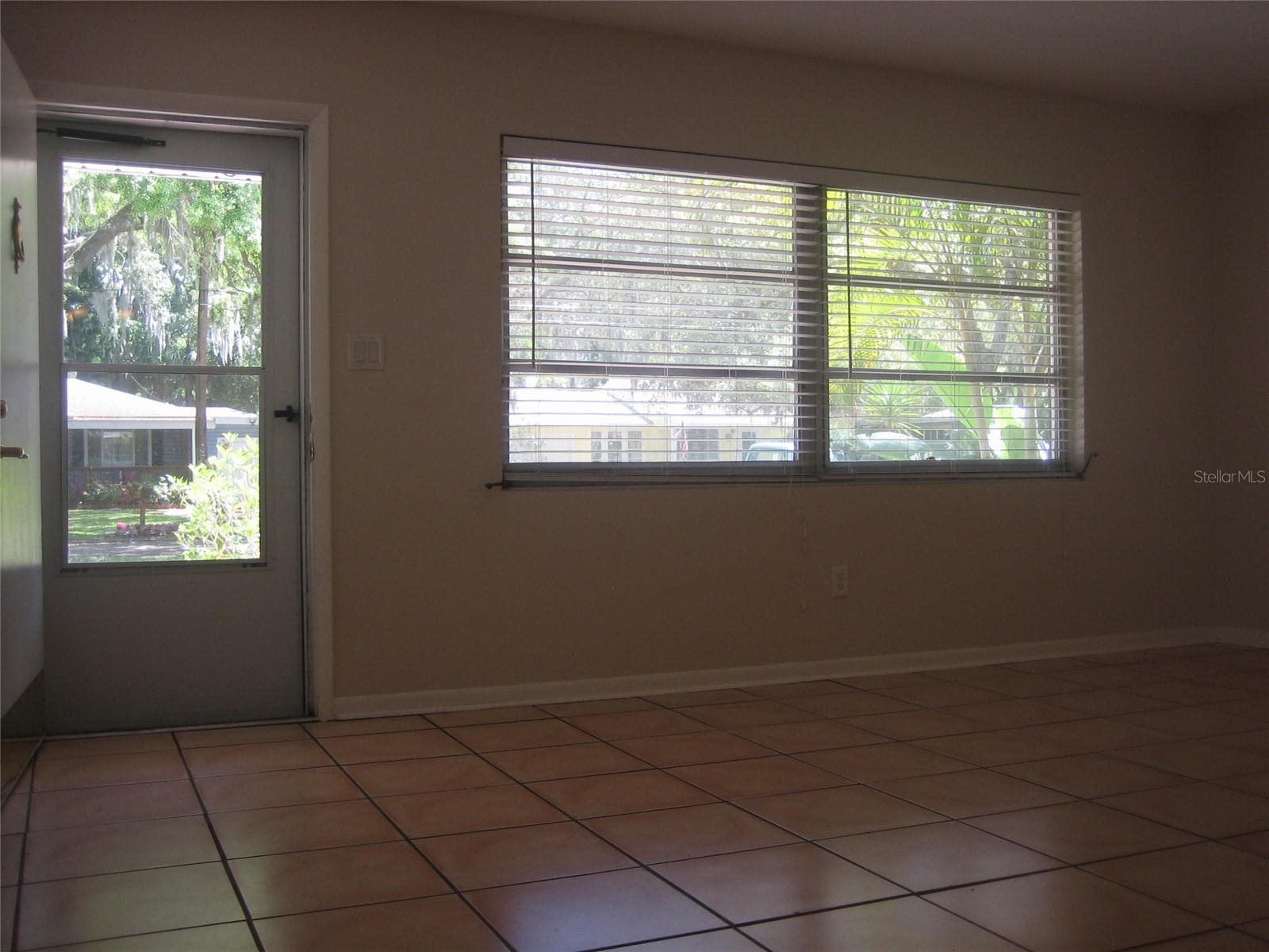 Image 14 of 59 For 1636 Douglas Avenue