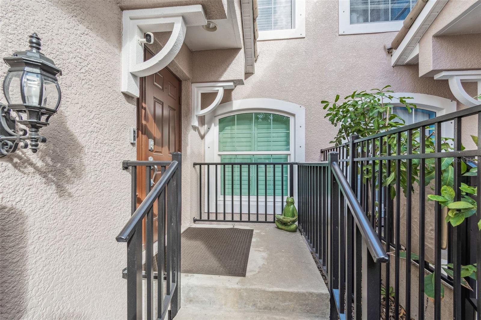 Image 44 of 89 For 841 Lantern Way  202