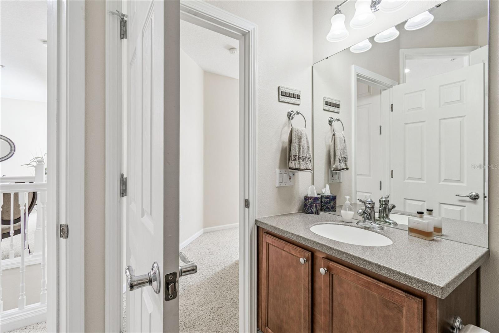 Image 5 of 89 For 841 Lantern Way  202