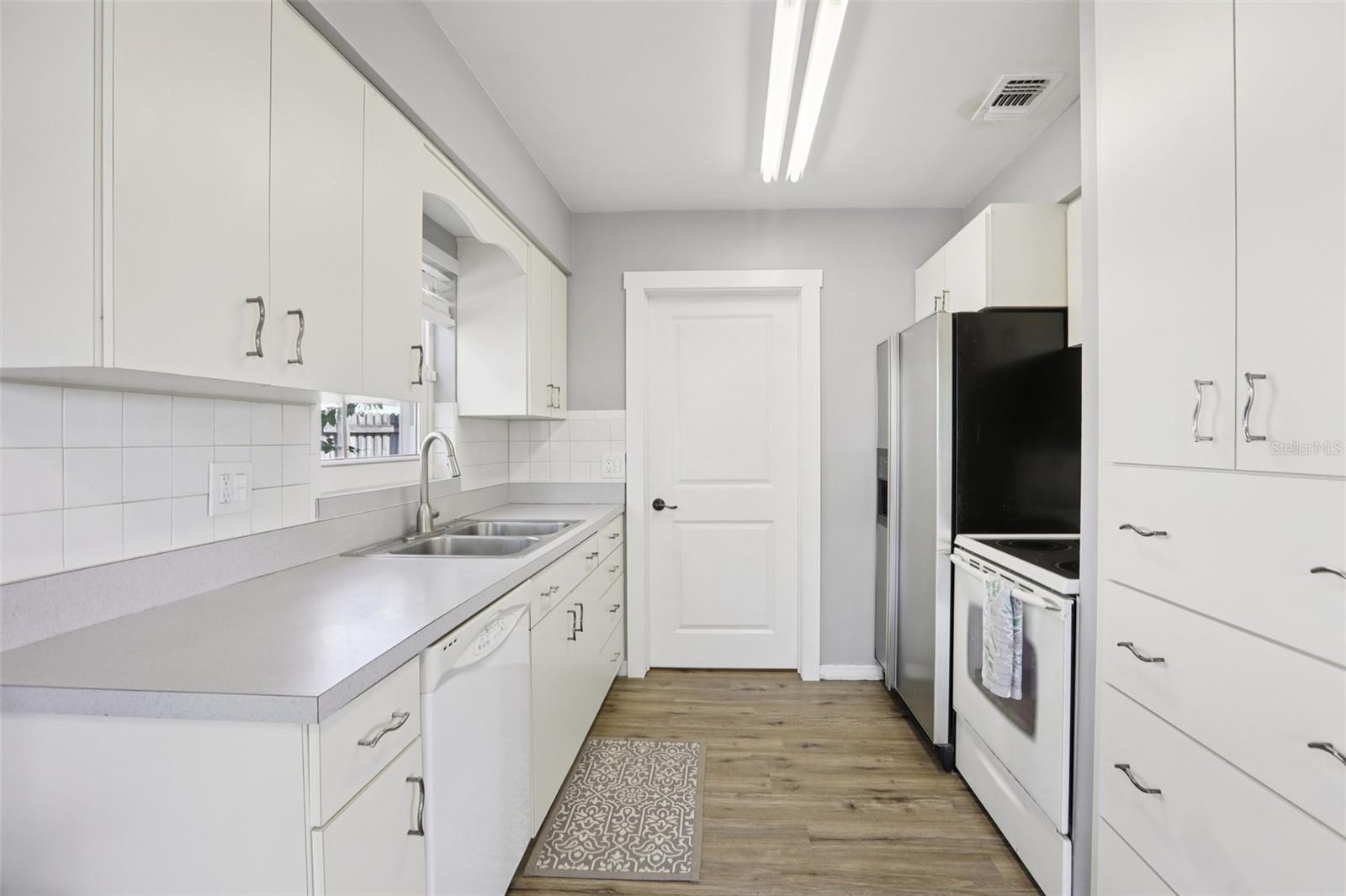 Image 7 of 20 For 8788 56th Way N