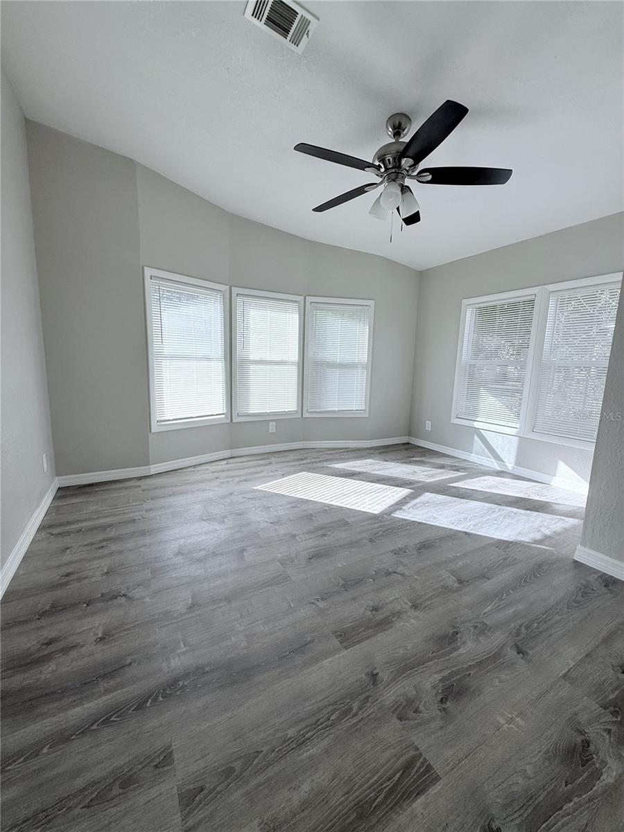 Image 16 of 20 For 5316 Ixora Street