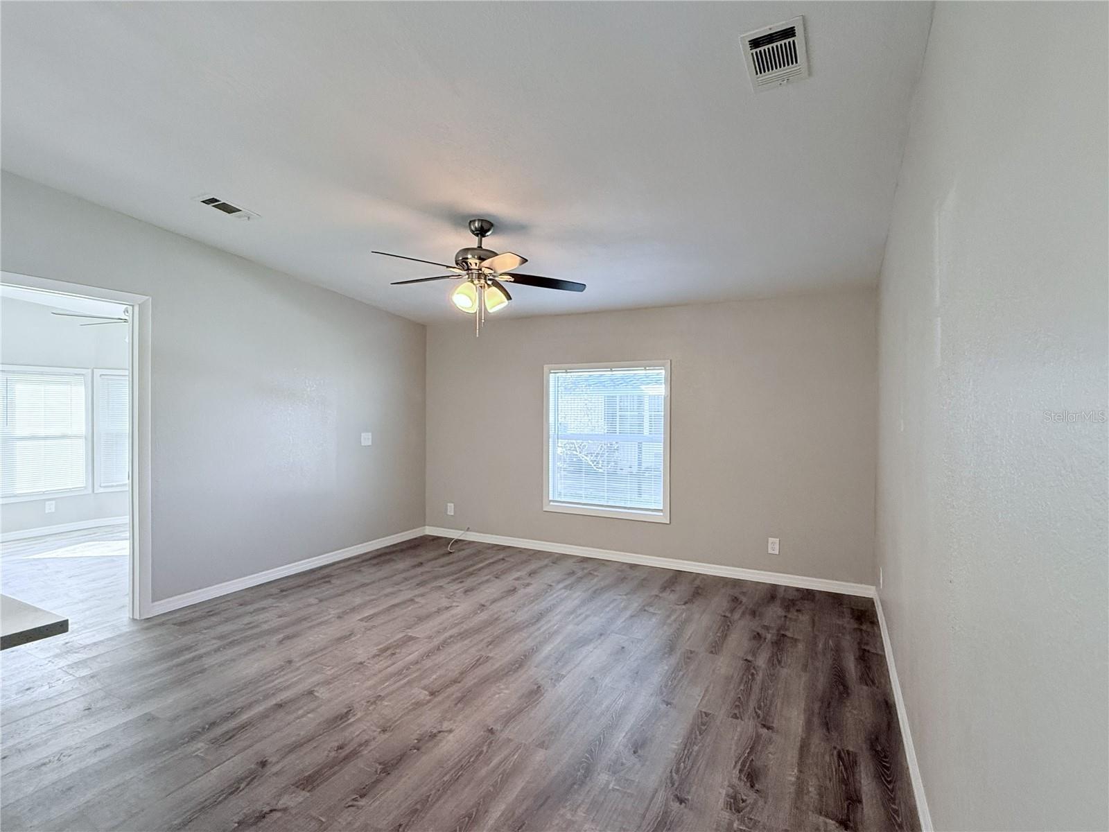 Image 5 of 20 For 5316 Ixora Street