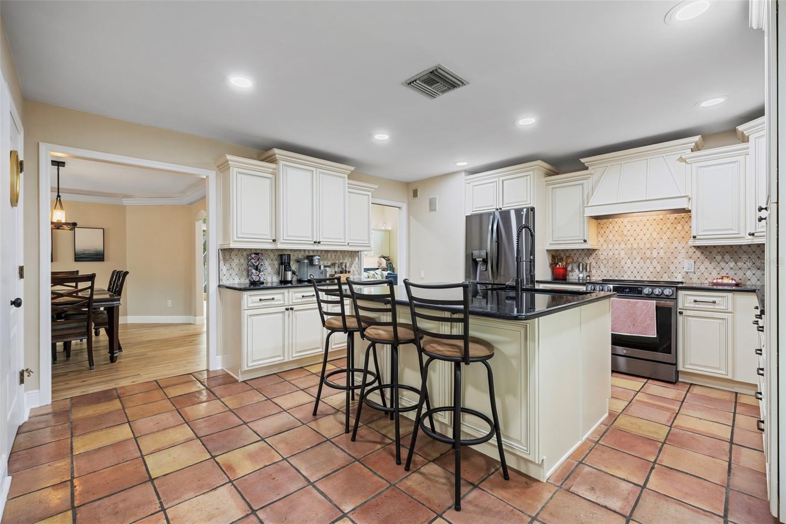 Image 14 of 59 For 9338 Fairway Lakes Court